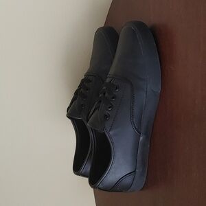 Chelsee River Land women's lace shoes black‎ size 10 great condition